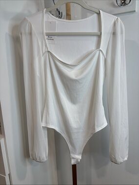 Rosa Clothing White Long-Sleeve Draped Neck Bodysuit